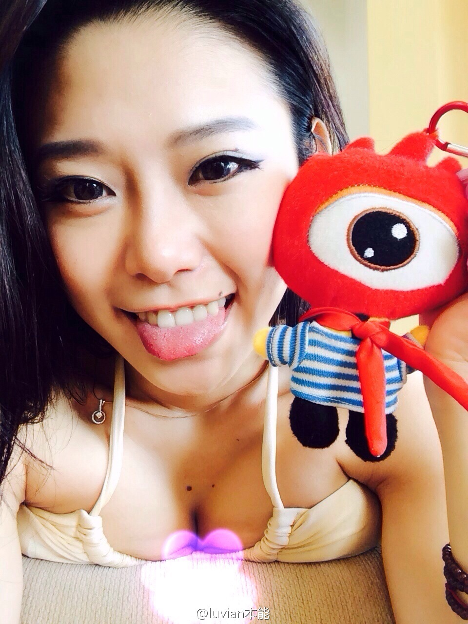 秀人美媛馆女郎luvian本能 微博相册集锦